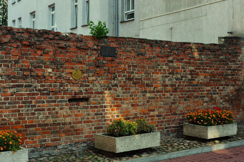 Warsaw Jewish Ghetto 1024x681 1